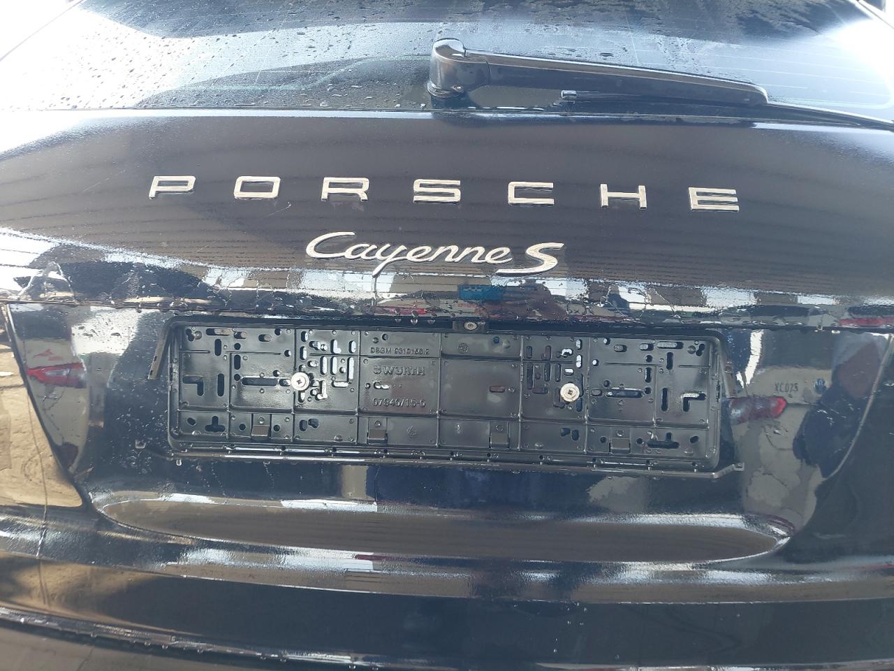 2015 PORSCHE CAYENNE 