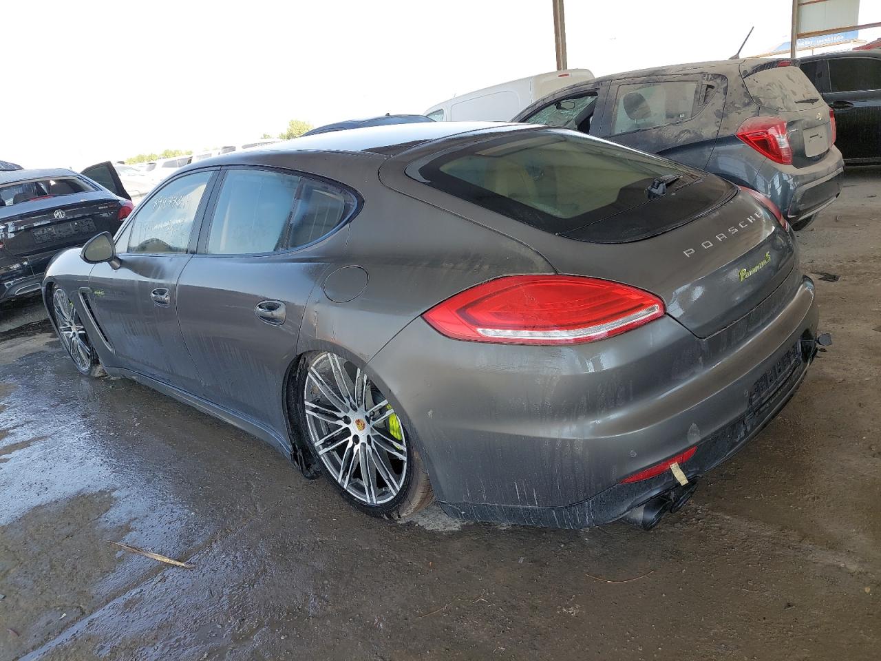 2015 PORSCHE PANAMERA