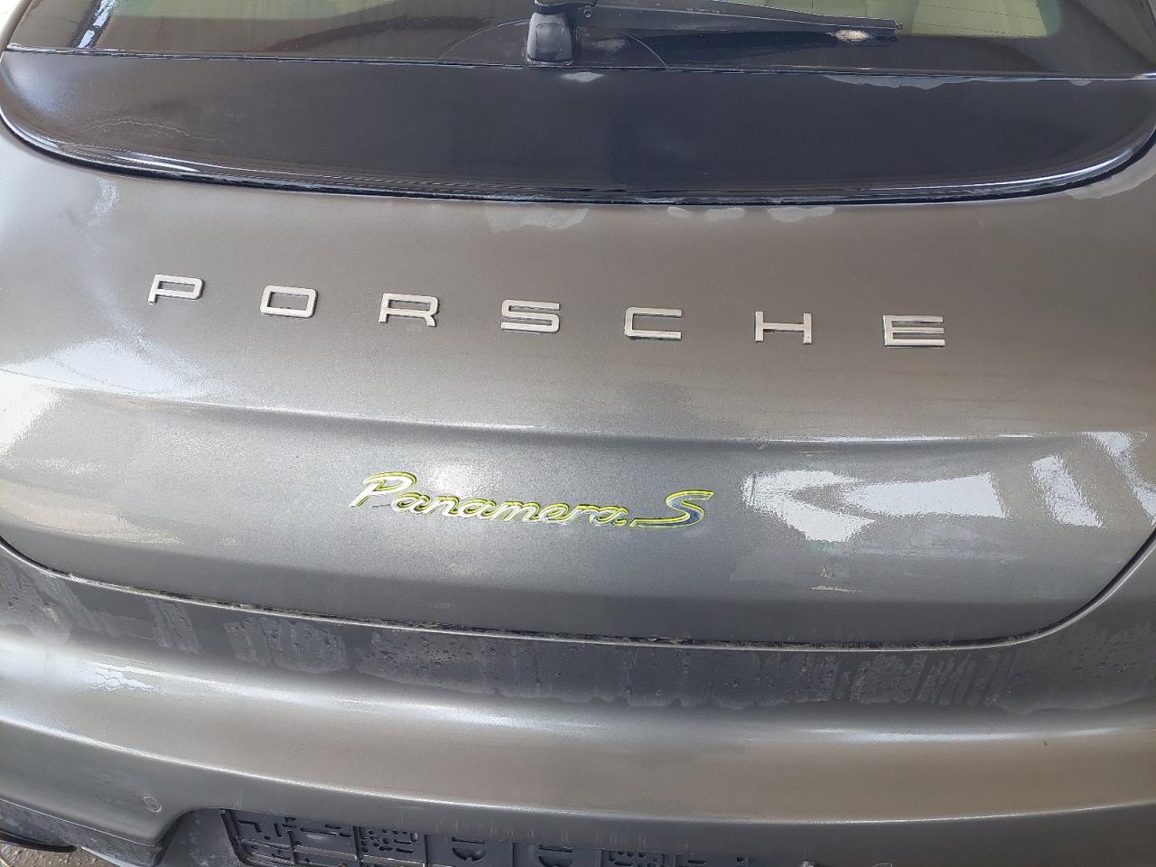 2015 PORSCHE PANAMERA