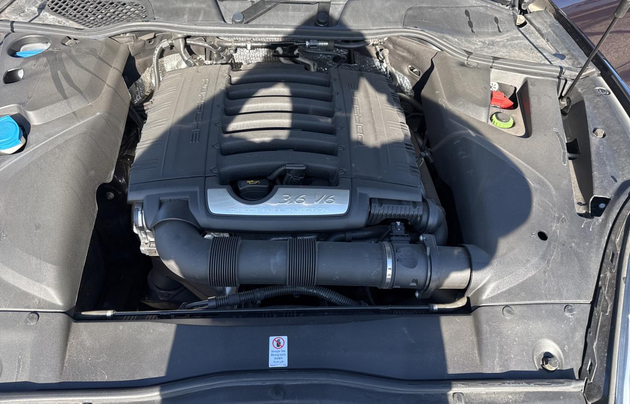 2018 PORSCHE CAYENN