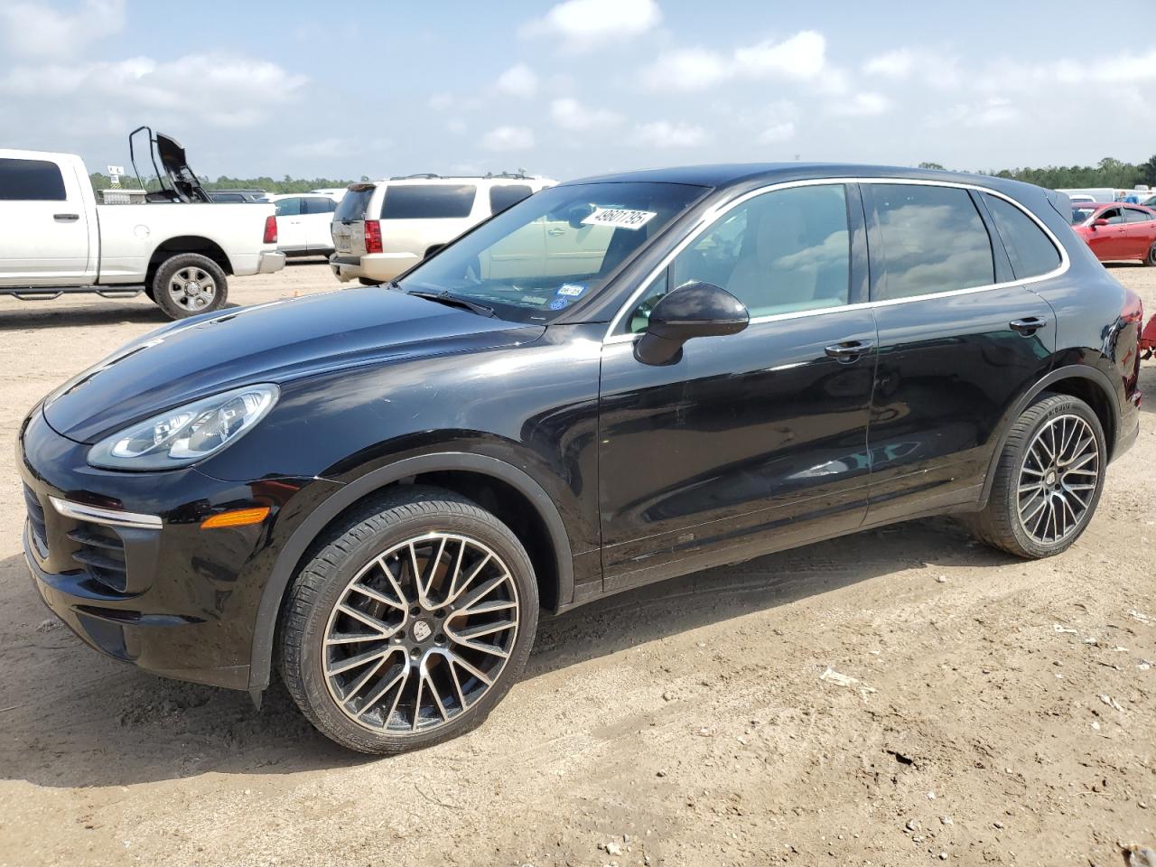 2018 PORSCHE CAYENN