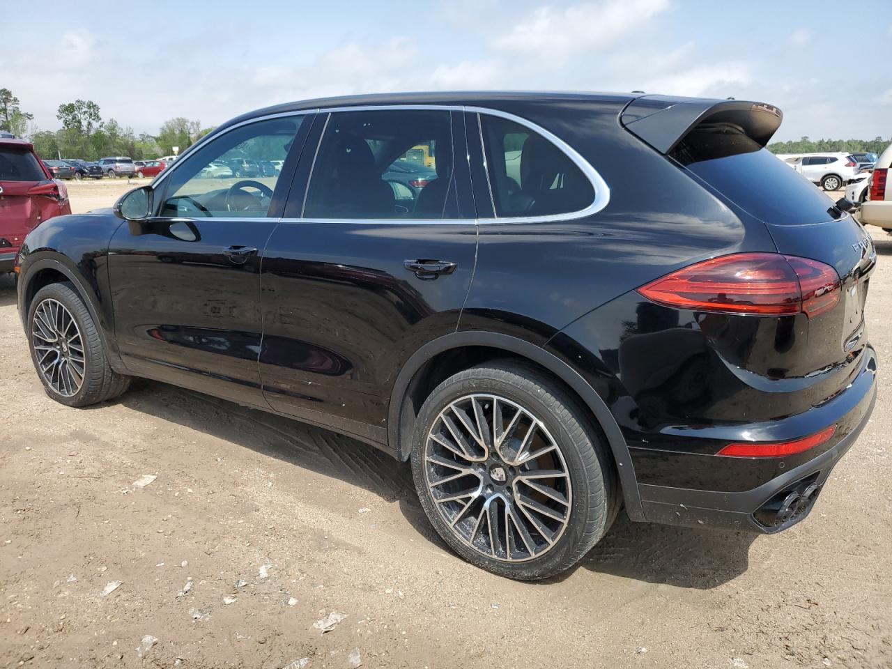 2018 PORSCHE CAYENN