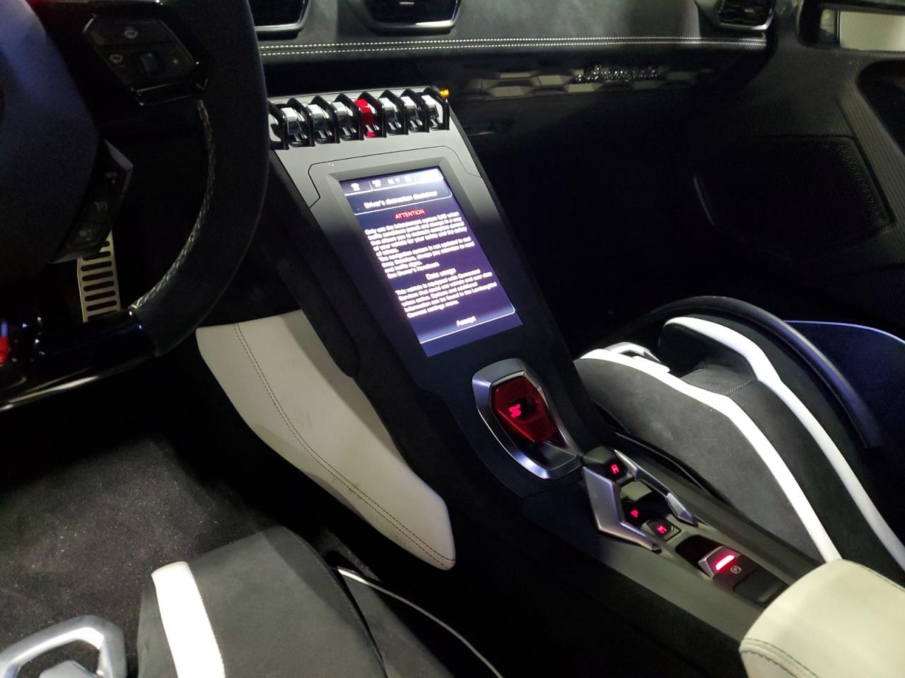 2023 LAMBORGHINI HURACAN STO