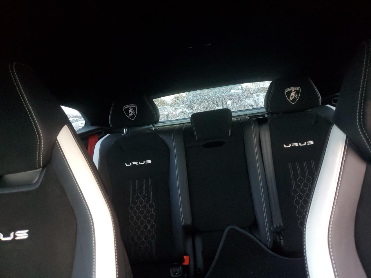 2023 LAMBORGHINI URUS PERFORMANTE