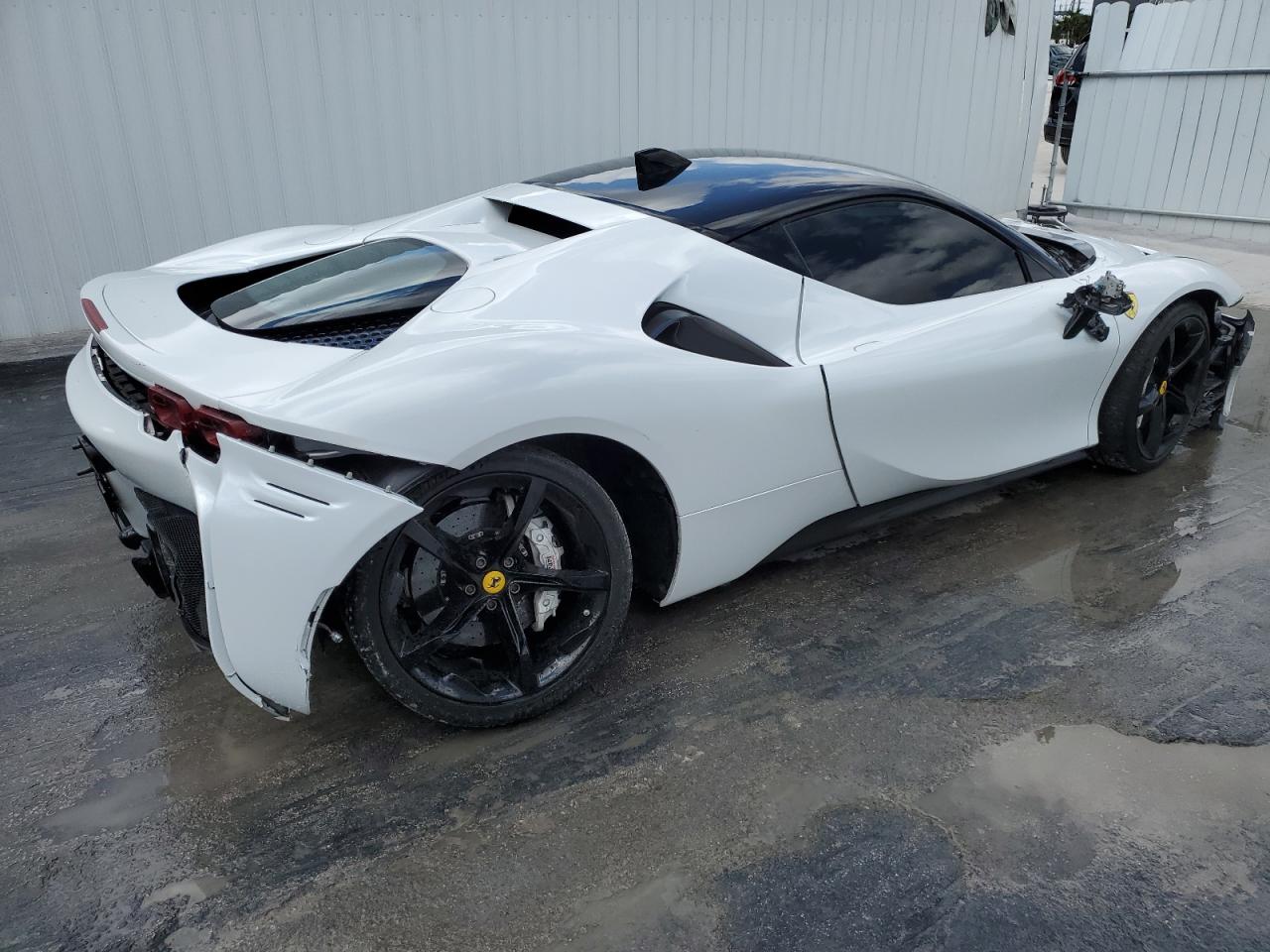 2021 FERRARI SF 90 STRADALE