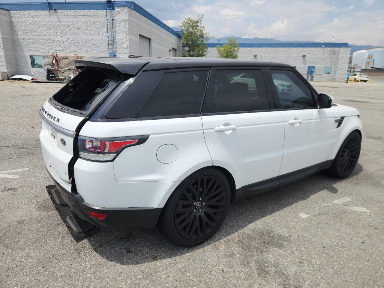 2014 LAND ROVER RANGE ROVER SPORT SE