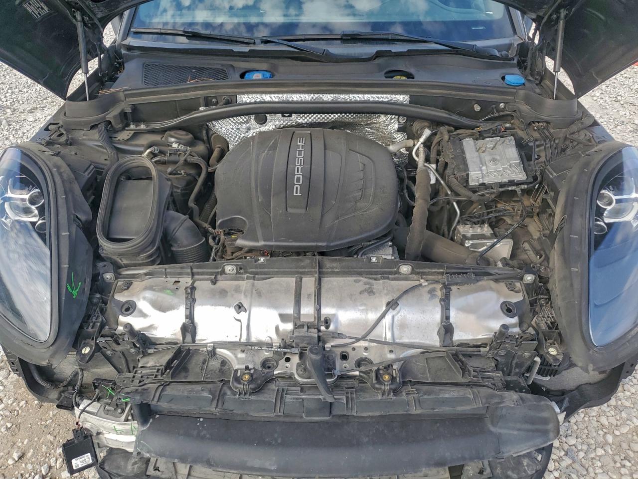 2019 PORSCHE MACAN